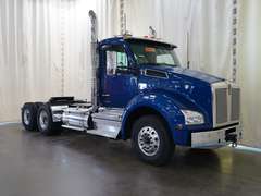 2027 Kenworth T880 photo 1