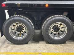 2027 Kenworth T880S photo 3