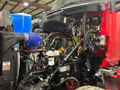 2027 Kenworth T880S photo 5