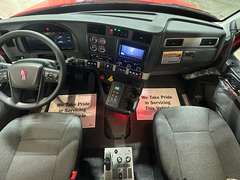 2027 Kenworth T880S photo 2