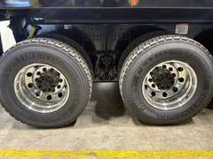 2027 Kenworth T880S photo 4