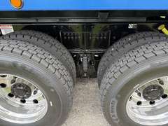 2027 Kenworth T880 photo 4