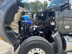 2027 Kenworth T880S photo 6