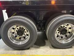 2027 Kenworth T880S photo 4