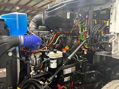 2027 Kenworth T880 photo 5