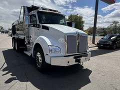 2027 Kenworth T880 photo 1
