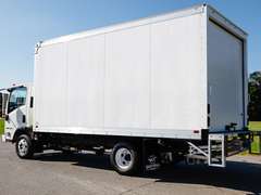 2027 Isuzu NPR photo 7