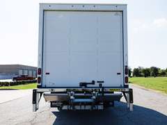 2027 Isuzu NPR photo 5