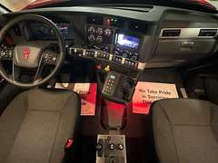 2027 Kenworth T880S PH photo 2