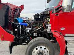 2027 Kenworth T880 photo 6