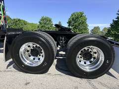 2027 Kenworth W900L photo 4