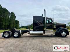 2027 Kenworth W900L photo 8