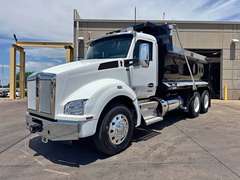 2027 Kenworth T880 photo 2