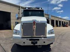 2027 Kenworth T880 photo 7