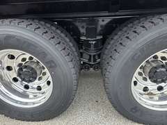 2027 Kenworth T880 photo 4