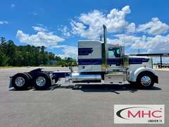 2027 Kenworth W900L photo 7