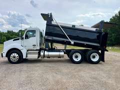 2027 Kenworth T880 photo 3