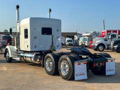 2027 Kenworth W900L photo 4