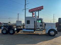 2027 Kenworth W900L photo 8