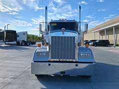 2027 Kenworth W900L photo 7