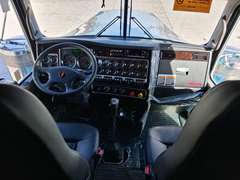 2027 Kenworth W900L photo 3