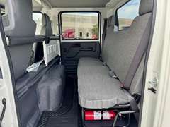 2027 Isuzu NPR-HD photo 4
