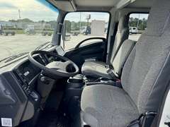 2027 Isuzu NPR-HD photo 3