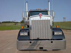 2027 Kenworth W900L photo 9