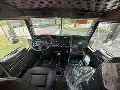 2027 Kenworth W900L photo 3