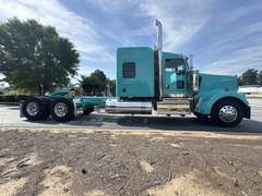2027 Kenworth W900L photo 10