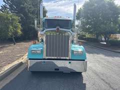 2027 Kenworth W900L photo 7