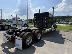 2027 Kenworth W900L photo 5