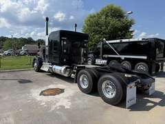 2027 Kenworth W900L photo 4