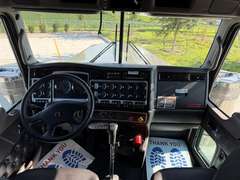 2027 Kenworth W900L photo 3