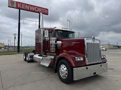 2027 Kenworth W900L photo 1