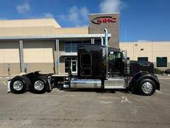 2027 Kenworth W900L photo 3