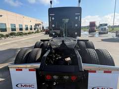 2027 Kenworth W900L photo 4