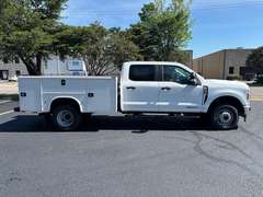 2026 Ford F350 photo 2