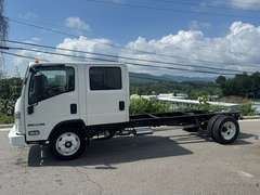 2027 Isuzu NPR-HD photo 2