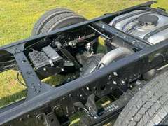 2027 Isuzu NPR-HD photo 4