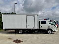 2027 Isuzu NPR-HD photo 8