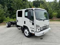 2027 Isuzu NPR-HD photo 1