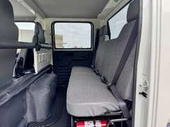 2027 Isuzu NPR-HD photo 4