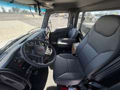 2027 Kenworth T280 photo 3