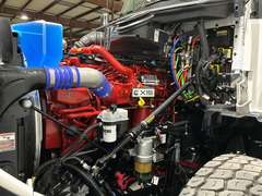 2027 Kenworth T880 photo 5
