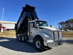 2027 Kenworth T880 photo 1