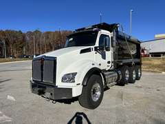 2027 Kenworth T880 photo 2
