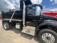 2027 Kenworth T380 photo 9