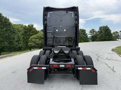 2022 Peterbilt 579 photo 5