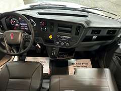 2027 Kenworth T280 photo 2